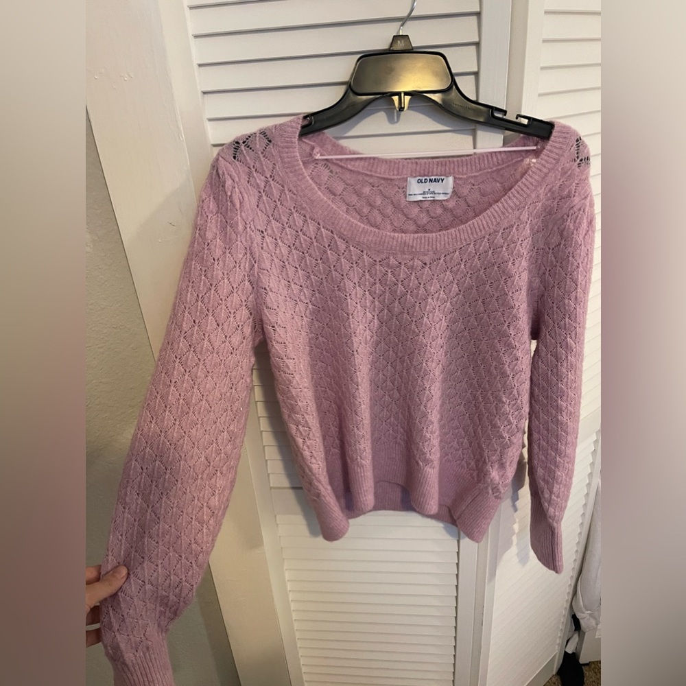 Old navy sweater